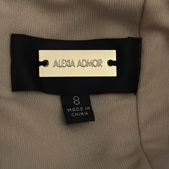 Alexia Admor Gold Silver Sequin V-Neck Halter Party Event Dress Size 8 Holiday - Picture 6 of 8